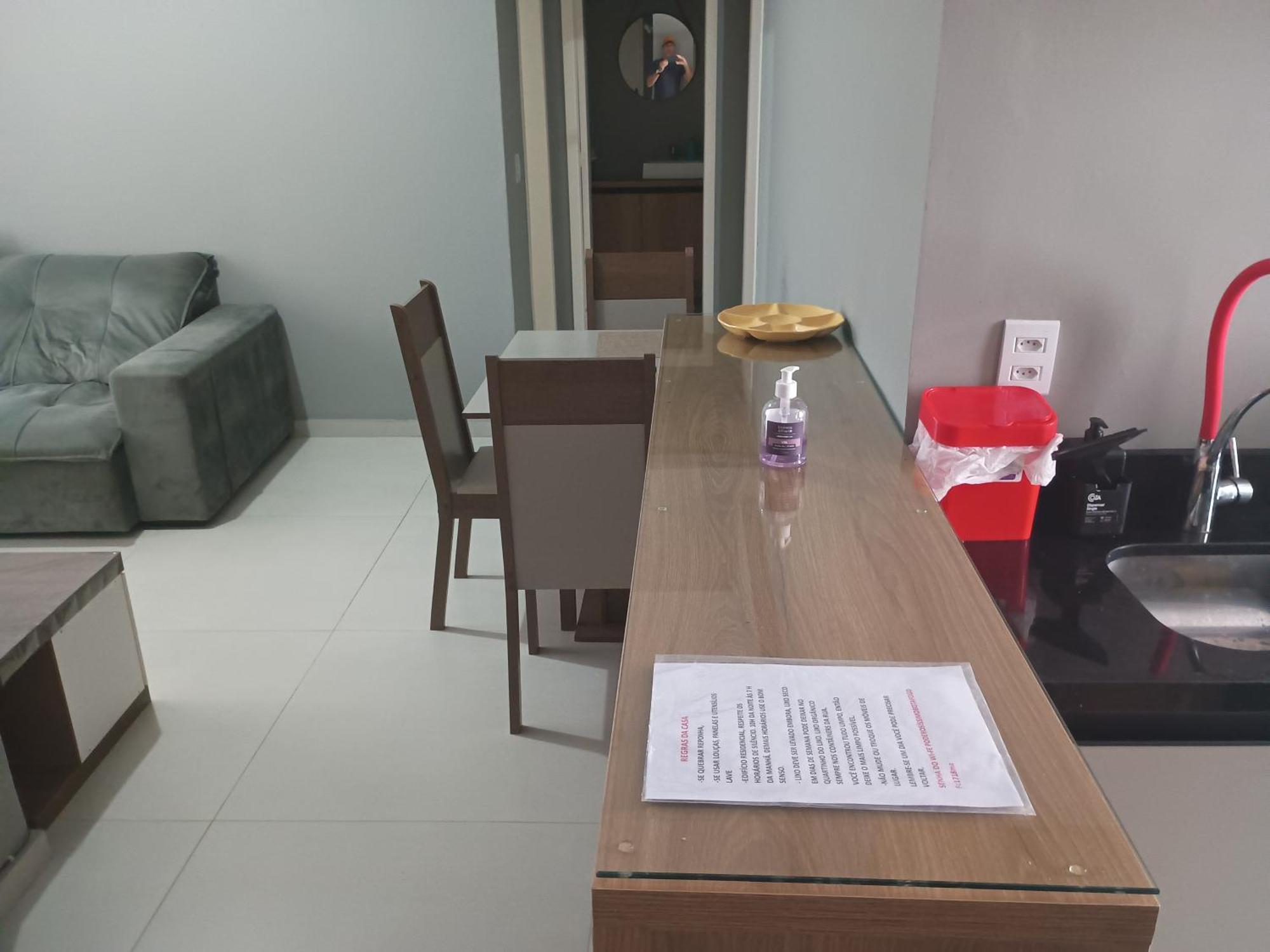 Apartamento Especial Apto 2 Dorm Completo Ar Wi-fi Tv A Cabo *